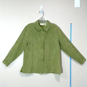 Beautiful Green Button Up Long Sleeve Dress Top By Studio Works. Size Petite M